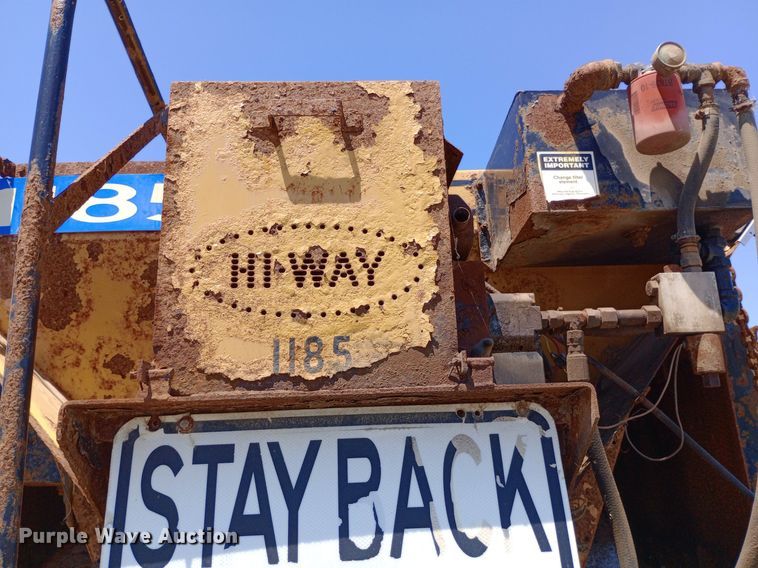 image for item DP1080 2001 International 4900 dump truck