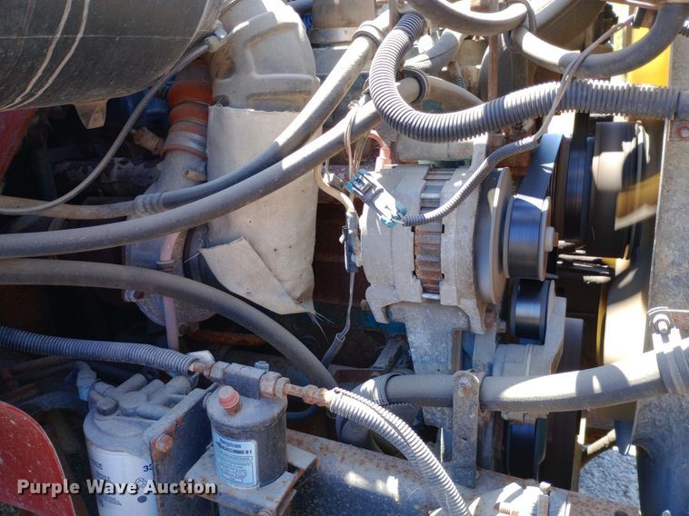 image for item DP1080 2001 International 4900 dump truck