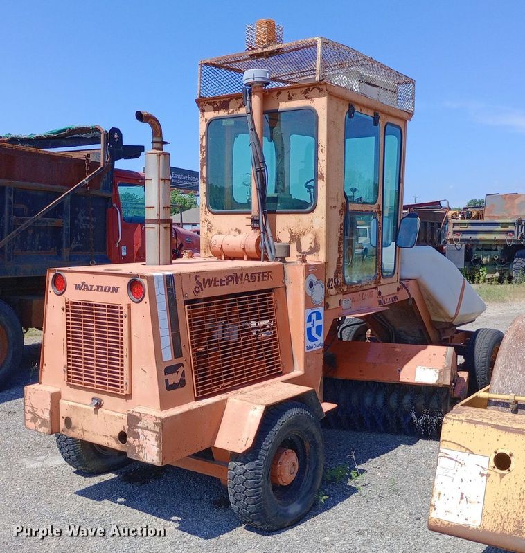 image for item DP1081 1987 Waldon Sweepmaster broom