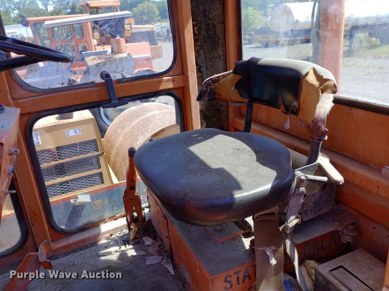 image for item DP1081 1987 Waldon Sweepmaster broom