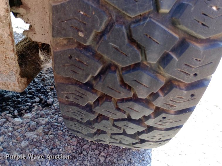 image for item DP1081 1987 Waldon Sweepmaster broom