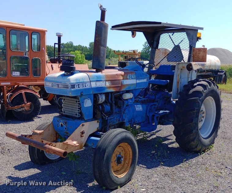 image for item DP1083 1987 Ford 6610 tractor