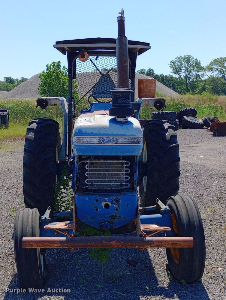 image for item DP1083 1987 Ford 6610 tractor