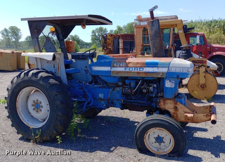 image for item DP1083 1987 Ford 6610 tractor