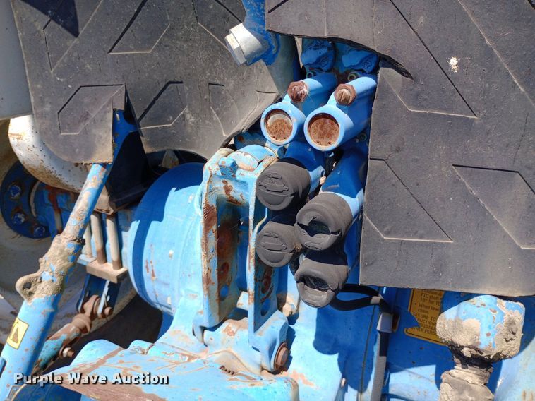 image for item DP1083 1987 Ford 6610 tractor