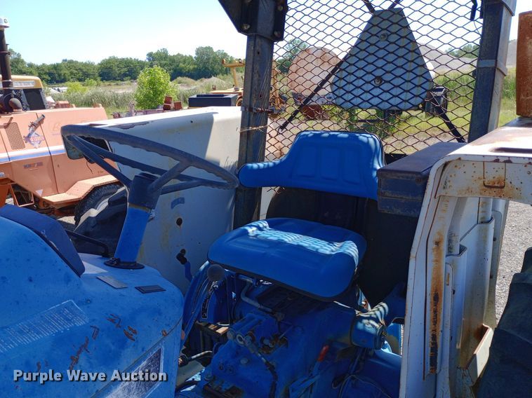 image for item DP1083 1987 Ford 6610 tractor