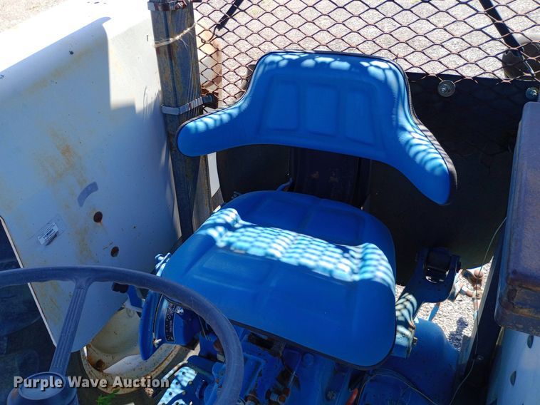 image for item DP1083 1987 Ford 6610 tractor