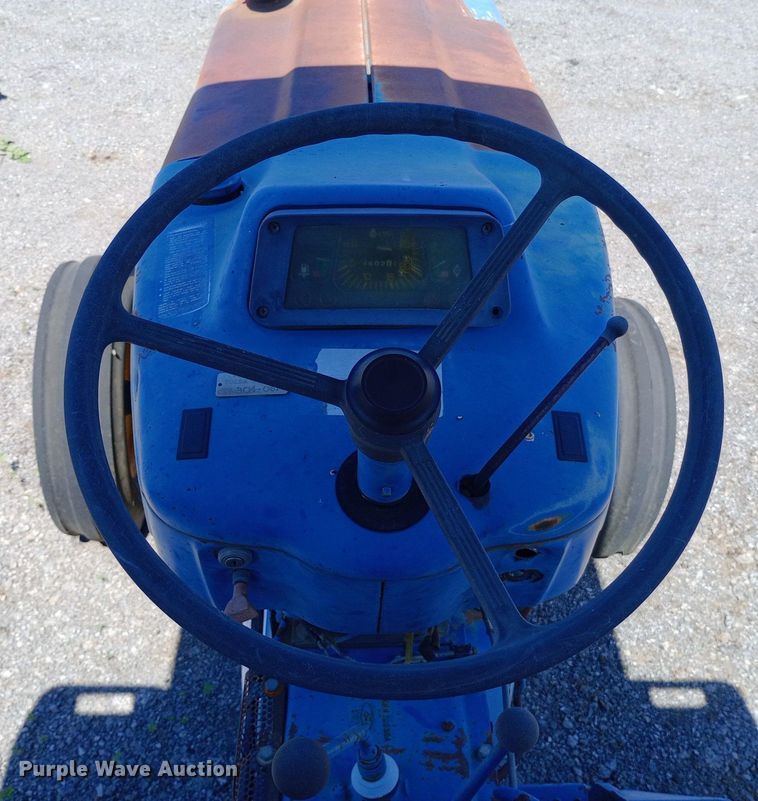 image for item DP1083 1987 Ford 6610 tractor