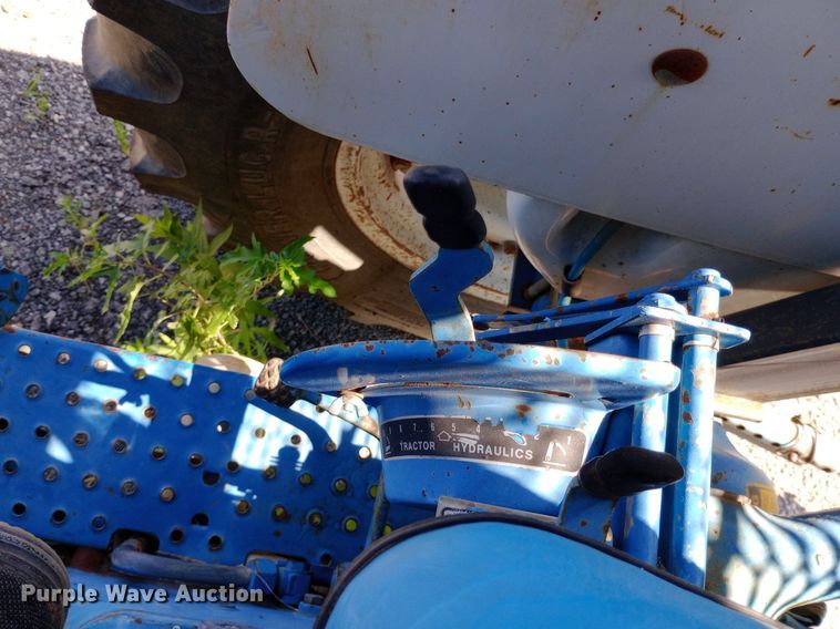 image for item DP1083 1987 Ford 6610 tractor