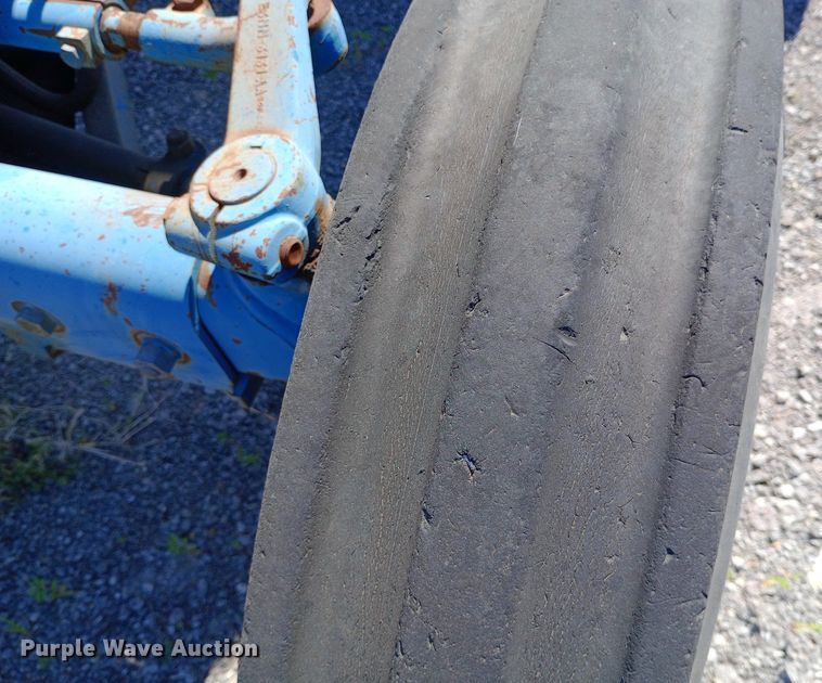 image for item DP1083 1987 Ford 6610 tractor