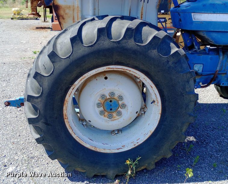 image for item DP1083 1987 Ford 6610 tractor