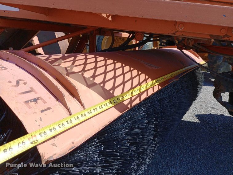 image for item DP1084 2010 Broce Broom KR-350 broom