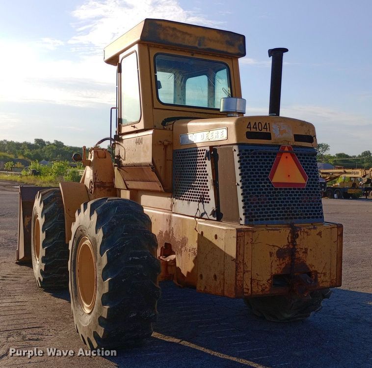 image for item DP1085 1972 John Deere 644A wheel loader