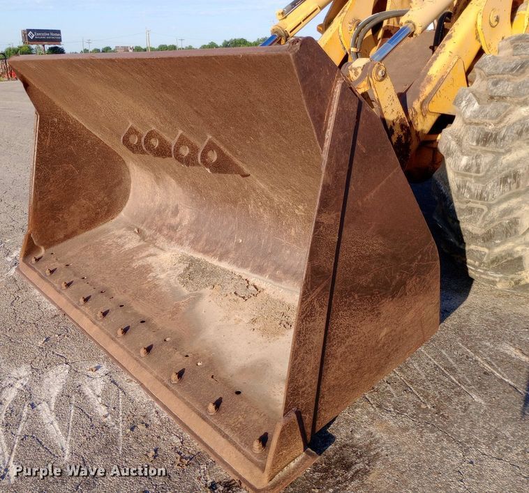 image for item DP1085 1972 John Deere 644A wheel loader