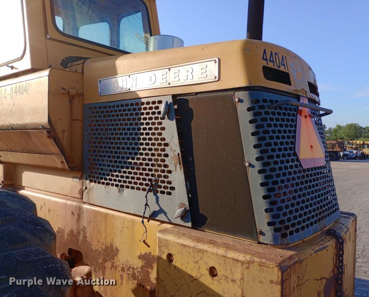 image for item DP1085 1972 John Deere 644A wheel loader