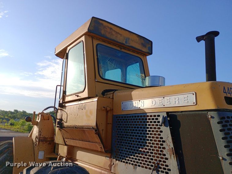 image for item DP1085 1972 John Deere 644A wheel loader