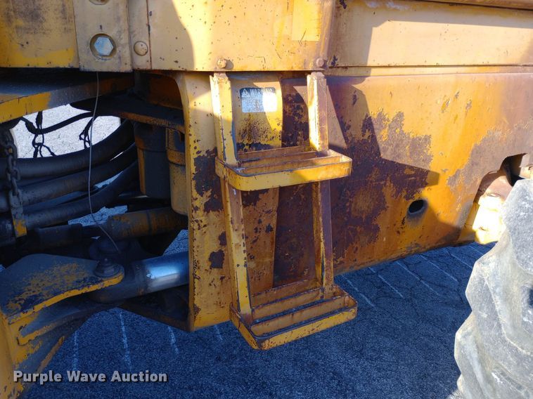 image for item DP1085 1972 John Deere 644A wheel loader