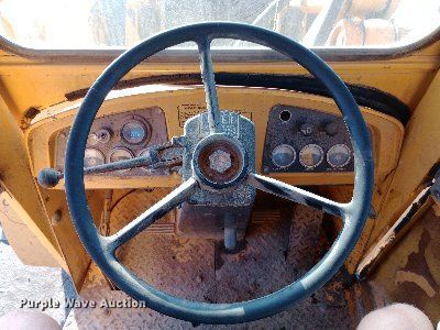 image for item DP1085 1972 John Deere 644A wheel loader