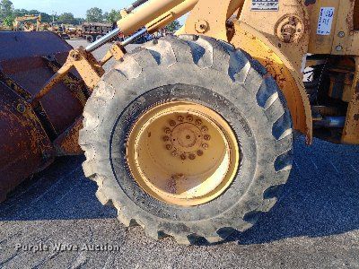image for item DP1085 1972 John Deere 644A wheel loader