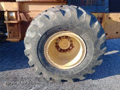 image for item DP1085 1972 John Deere 644A wheel loader
