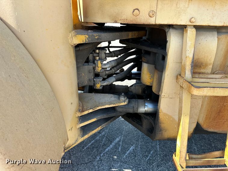 image for item DP1086 1968 John Deere 544 wheel loader