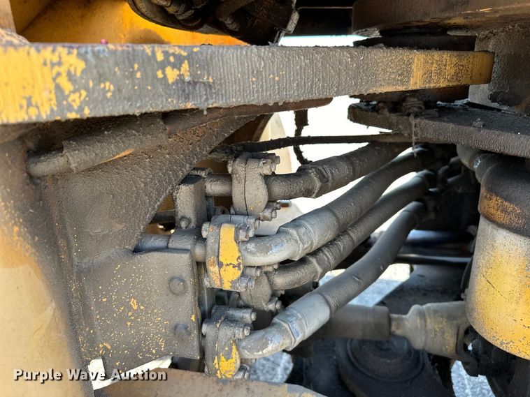 image for item DP1086 1968 John Deere 544 wheel loader