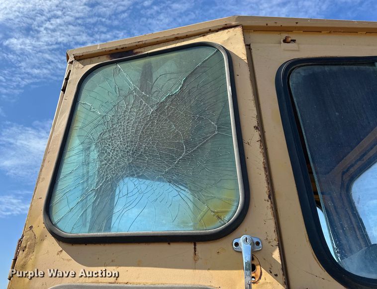 image for item DP1086 1968 John Deere 544 wheel loader