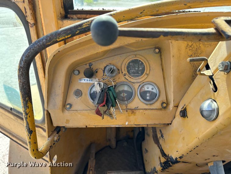 image for item DP1086 1968 John Deere 544 wheel loader