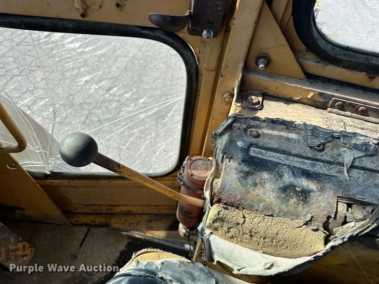 image for item DP1086 1968 John Deere 544 wheel loader