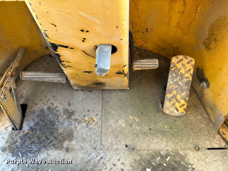 image for item DP1086 1968 John Deere 544 wheel loader