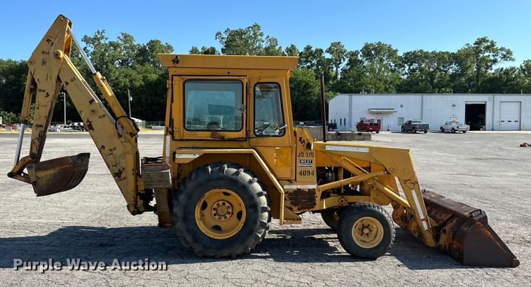 image for item DP1087 1973 John Deere 310 backhoe