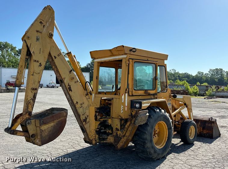 image for item DP1087 1973 John Deere 310 backhoe
