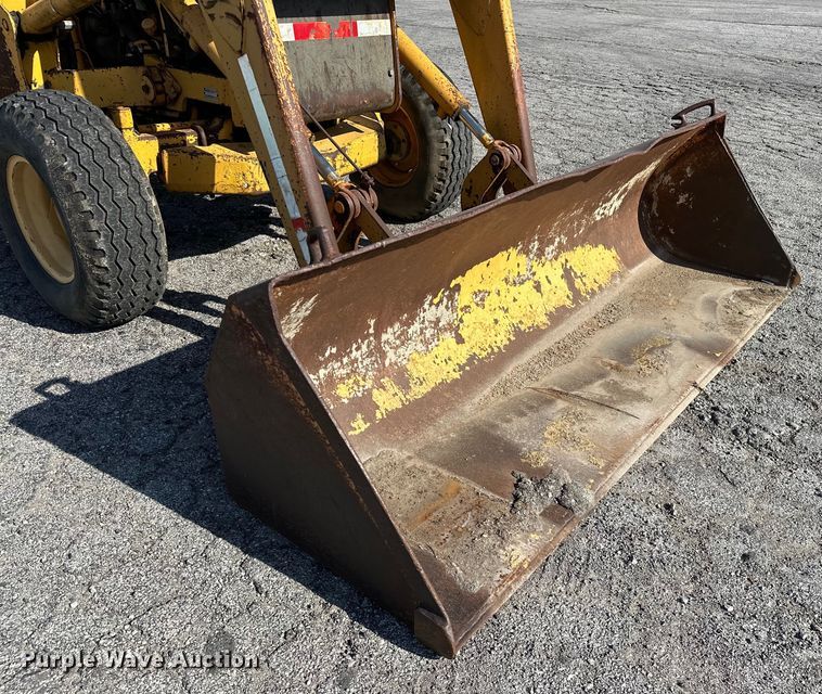 image for item DP1087 1973 John Deere 310 backhoe