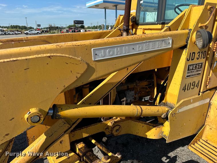 image for item DP1087 1973 John Deere 310 backhoe