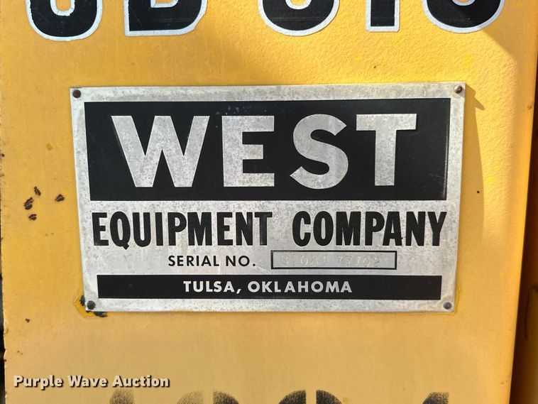 image for item DP1087 1973 John Deere 310 backhoe