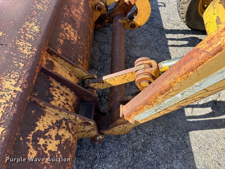 image for item DP1087 1973 John Deere 310 backhoe