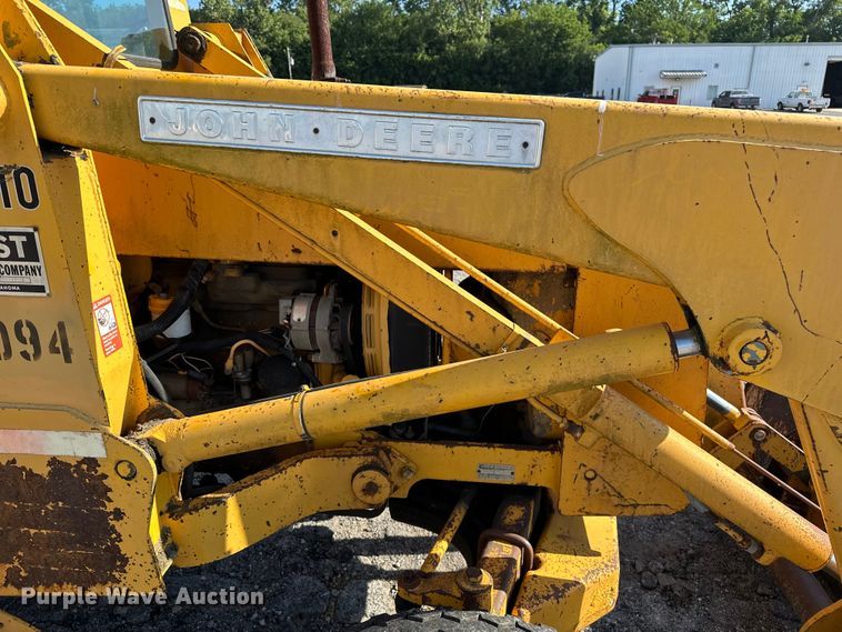 image for item DP1087 1973 John Deere 310 backhoe