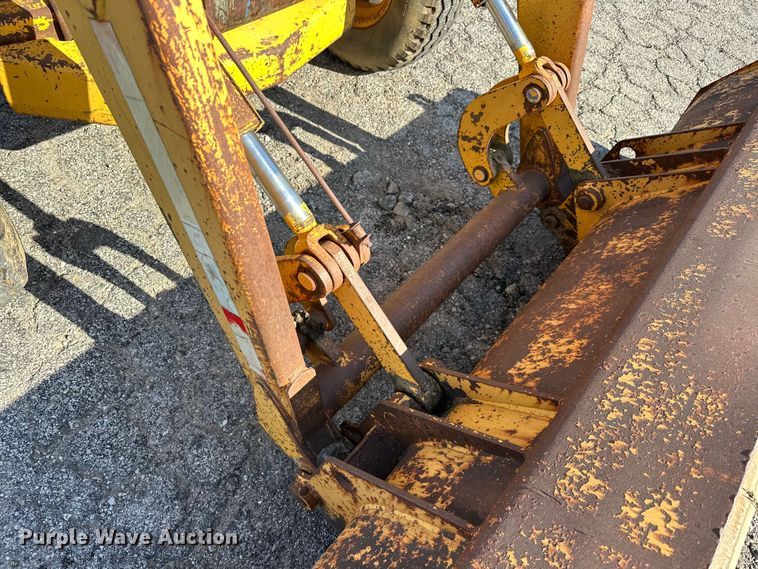 image for item DP1087 1973 John Deere 310 backhoe