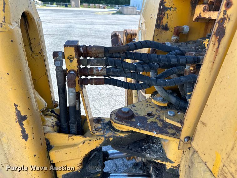 image for item DP1087 1973 John Deere 310 backhoe