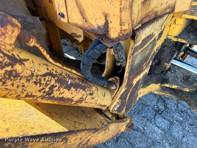 image for item DP1087 1973 John Deere 310 backhoe