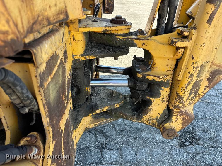 image for item DP1087 1973 John Deere 310 backhoe