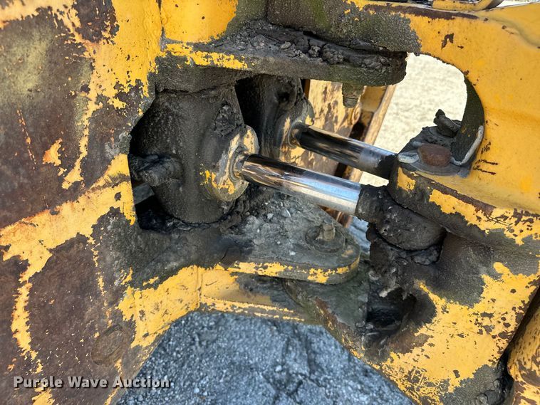 image for item DP1087 1973 John Deere 310 backhoe