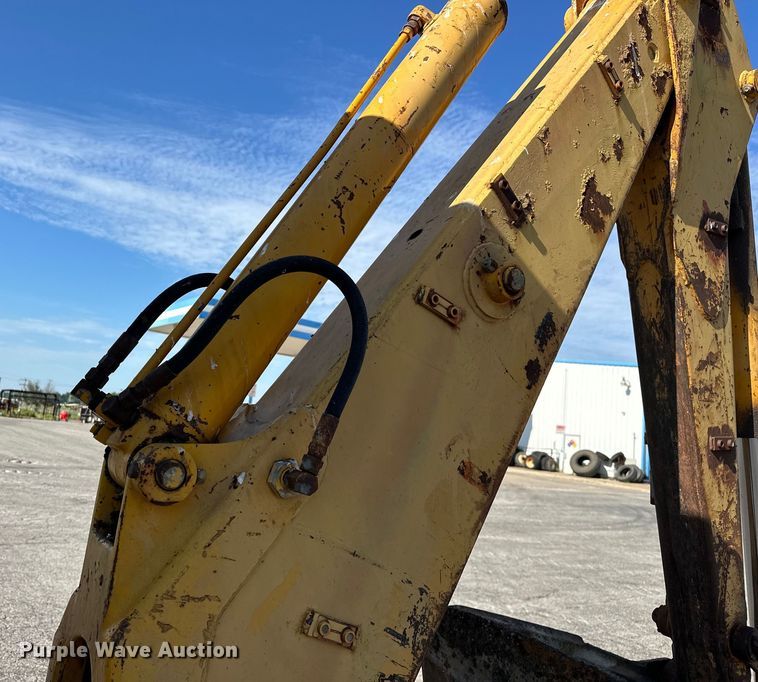 image for item DP1087 1973 John Deere 310 backhoe