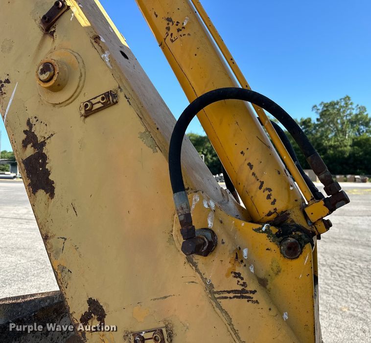 image for item DP1087 1973 John Deere 310 backhoe