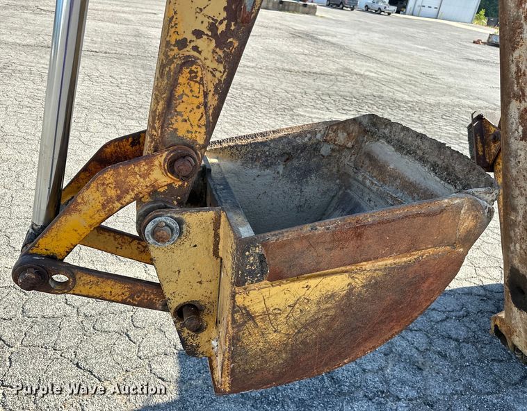 image for item DP1087 1973 John Deere 310 backhoe