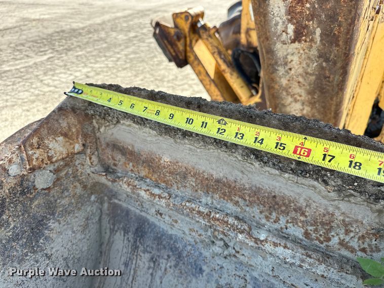 image for item DP1087 1973 John Deere 310 backhoe