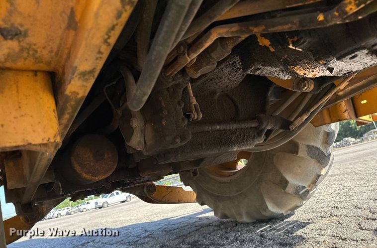 image for item DP1087 1973 John Deere 310 backhoe