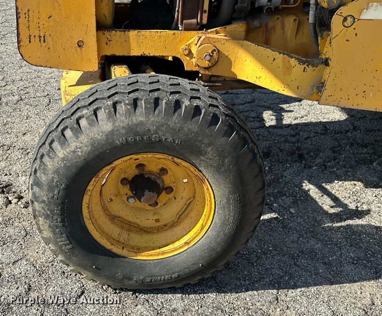 image for item DP1087 1973 John Deere 310 backhoe