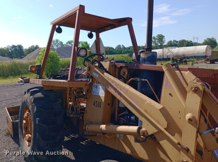 image for item DP1088 1988 Case 480F landscape tractor