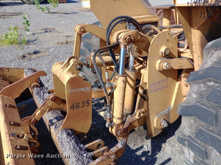 image for item DP1088 1988 Case 480F landscape tractor